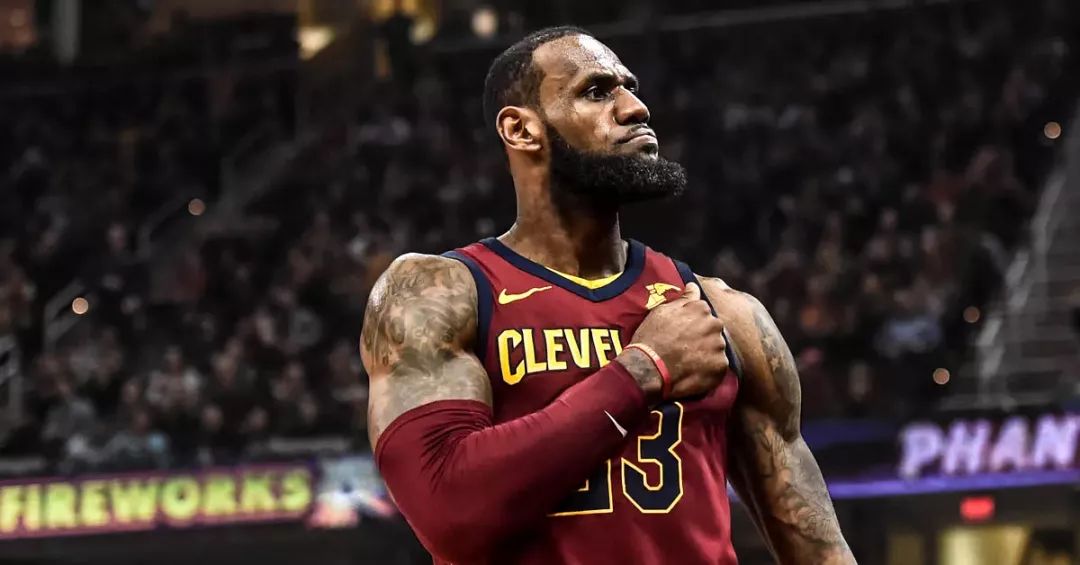  詹姆斯常规赛总分超越贾巴尔，独占历史第一  